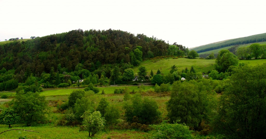 I'm walking the other direction up the valley towards the loughs. There are a few houses on the far side of the valley, despite the fact that this area can get isolated pretty quickly by either snow or flooding.