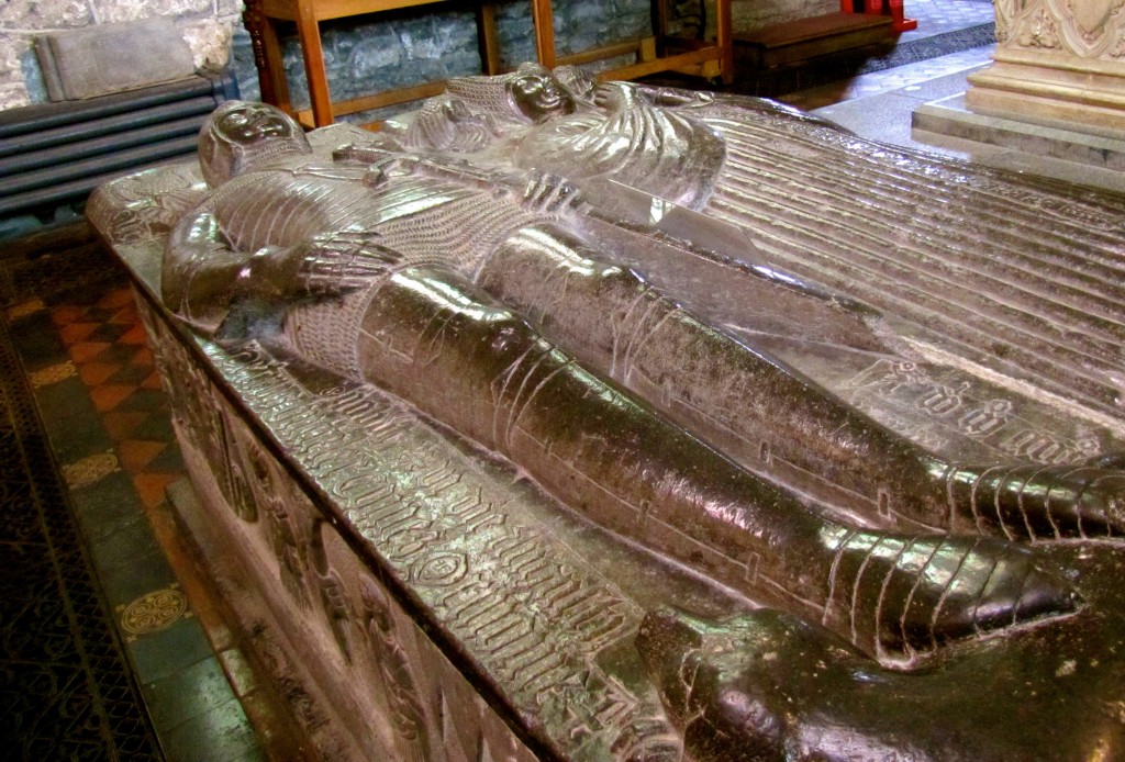 There are several tombs for members of the Butler family, who held the Kilkenny Castle, in the cathedral.