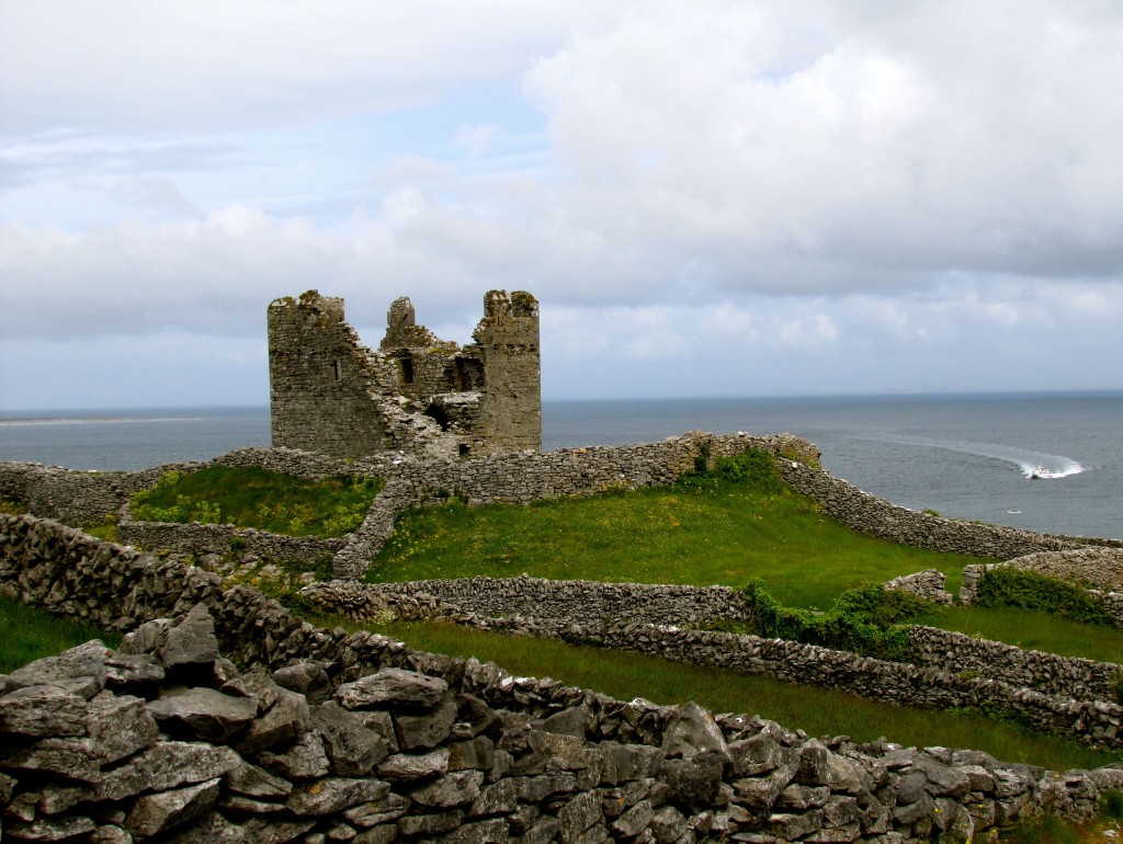 Here's a view of the castle from about the site of the signal tower. Have you noticed that I don't have any pictures form inside the castle? That's because the horse wouldn't climb that high. When I went walking later, I couldn't find a trail in - the maze of narrow, rock-lined roads and trails kept leading me away. I KNOW you can get in; I saw people in side. But after three quarters of an hour, I declared myself defeated and went to have some lunch.