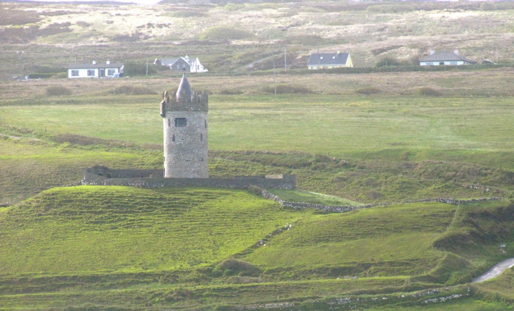 This is Doonagore Castle, in the hills over Doolin. Got a decent view of it as I walked down to the pier.