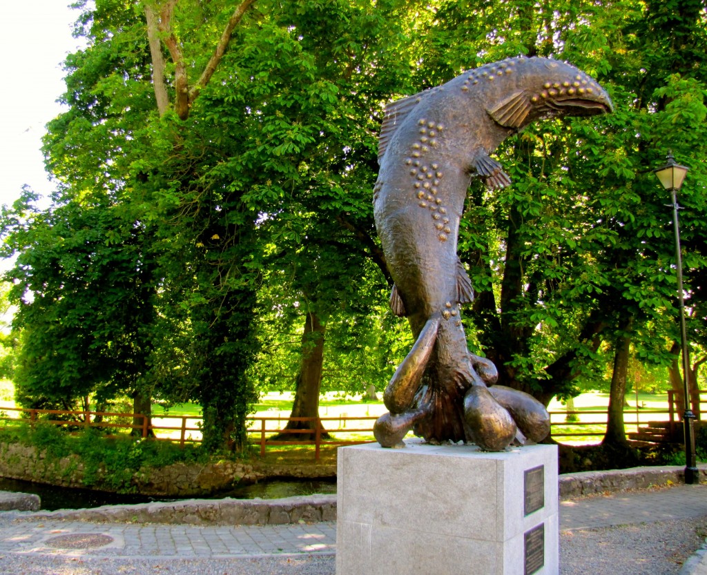 ...the Abounding Fish statue...