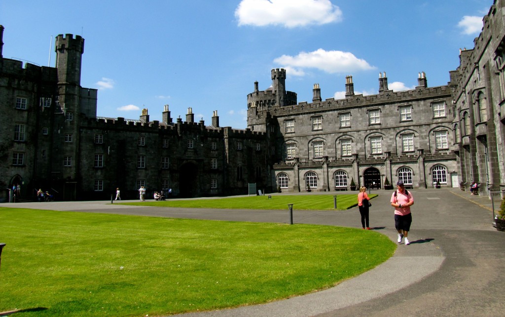 The courtyard lies between the three remaining wings of the castle.