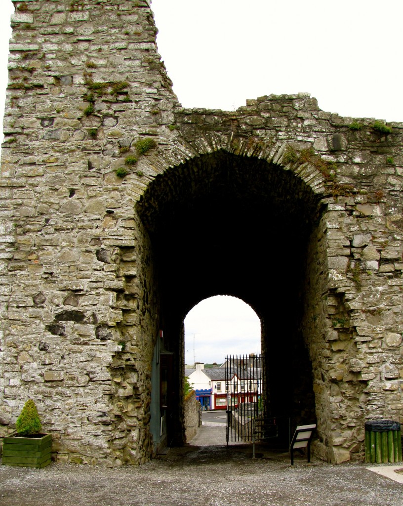 The gatehouse led into the town, and contained the dungeon. It even had an oubliette.