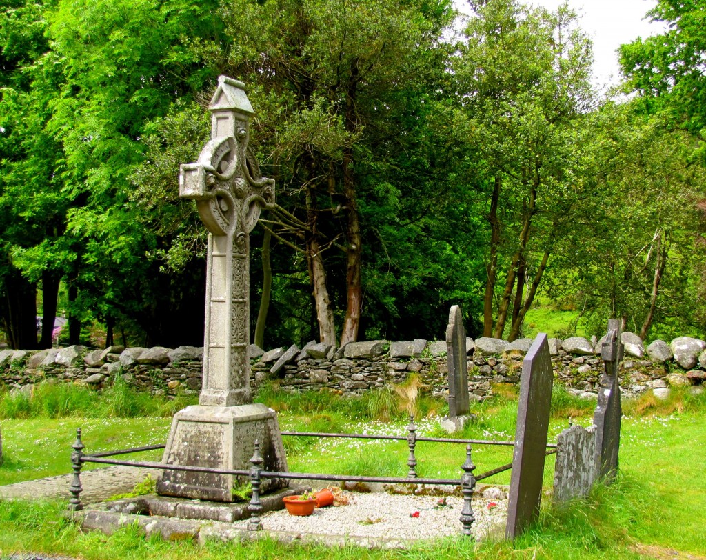 There are a number of Celtic crosses in the cemetery. This Victorian one is particularly nice.