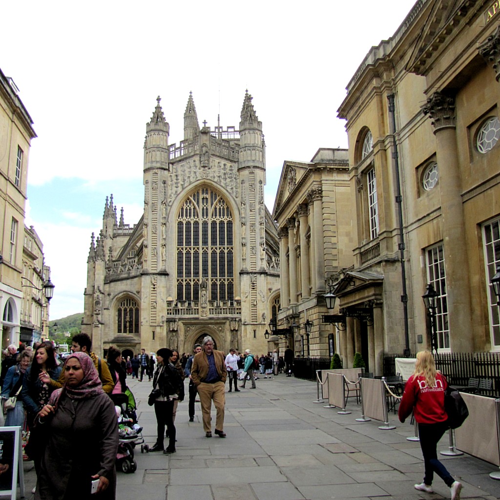 This is the square in front of Bath Cathdral, with the Roman Baths on the right. Very busy place, with no scene of a baby-eating bishop anywhere.