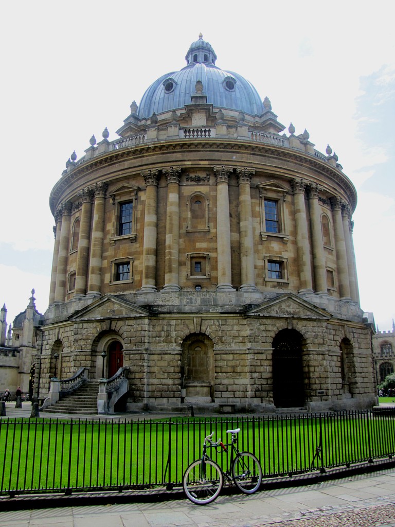 This is the Radcliff Camera. It was built by a disciple of Christopher Wren, and presents a couple of tributes to him. First of all, the dome is a replica (much smaller, of course) of the dome of St. Paul's in London, which was designed by Wren. Second, the circumference is identical to the circumference of Stonehenge, which was first scientifically measured and mapped by Christopher Wren.