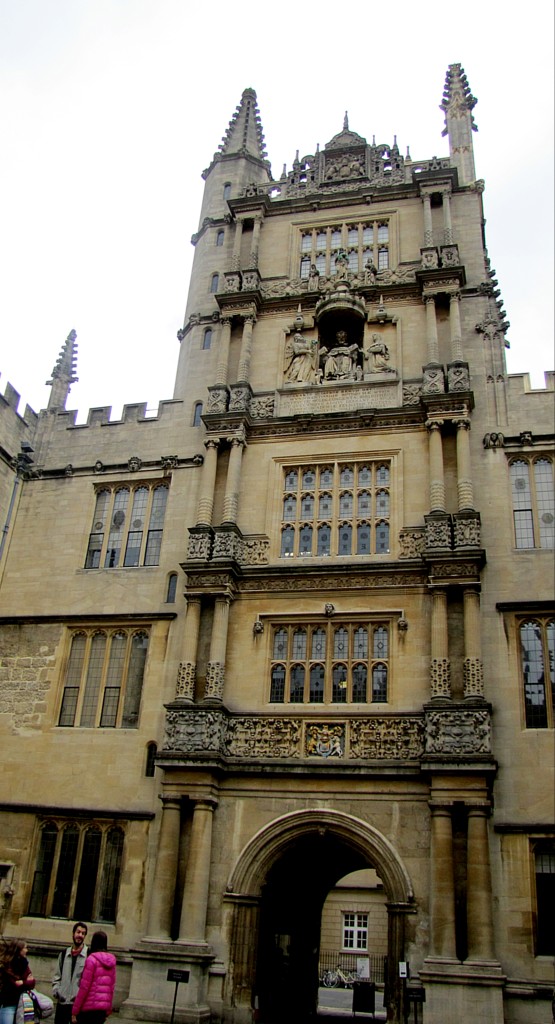 This is the tower topping the main entrance of the Old Schools Quadrangle, the main court of the Bodleian. It's called the Tower of the Five Orders, because the columns on each level are from different orders of classical architecture. I had hoped for a cooler explanation, to be honest.