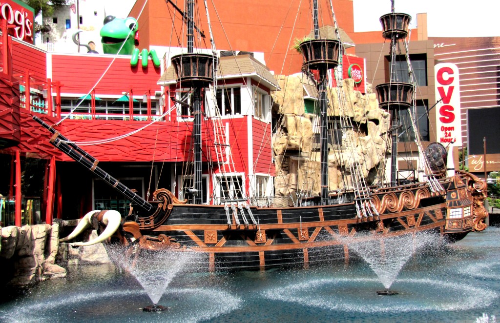 In the lagoon at Treasure Island, just in front of the Senor Frog restaurant, there was a pirate ship that I thought was pretty cool.